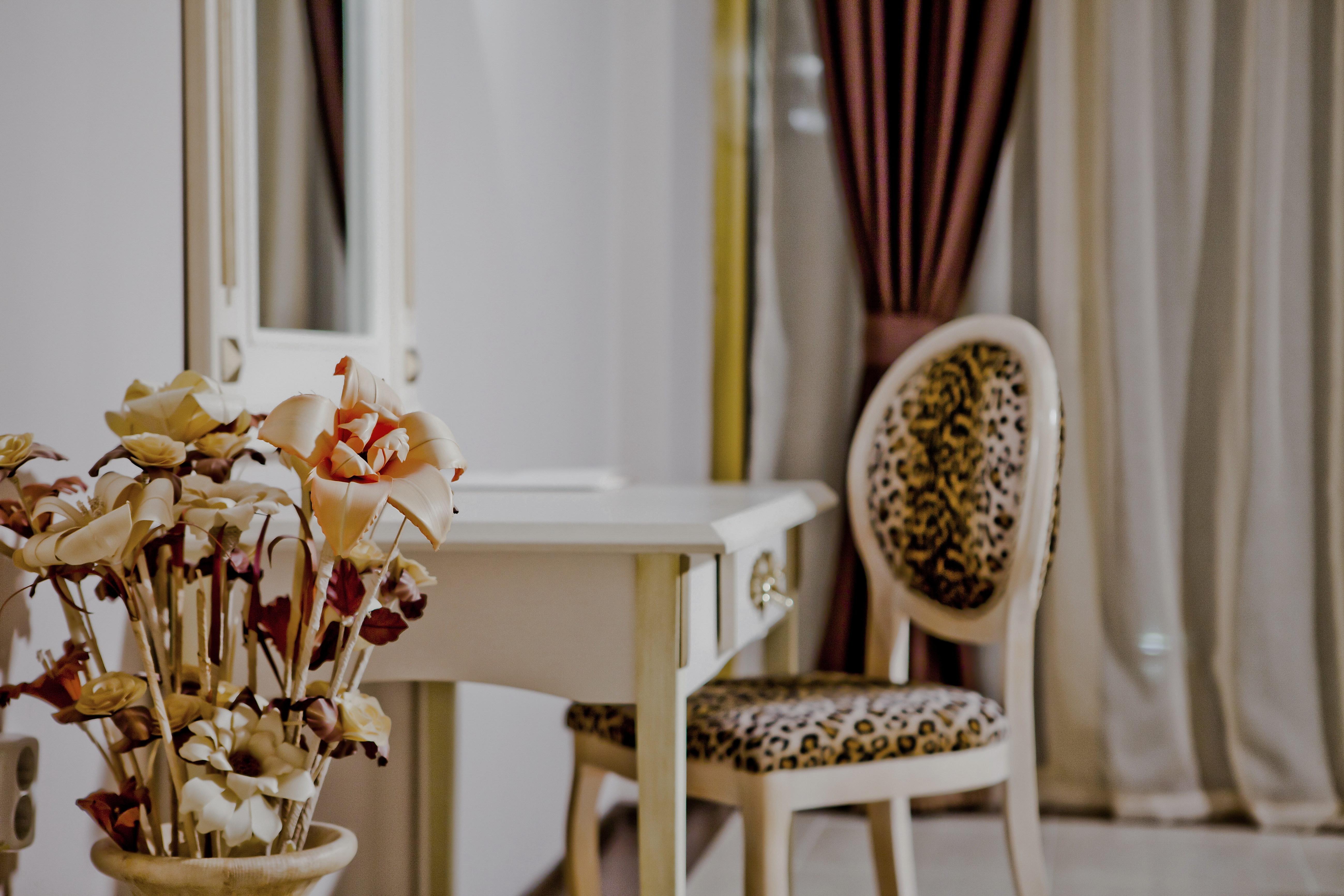 Imperial Palace Hotel ซันนีบีช ภายนอก รูปภาพ A dressing table