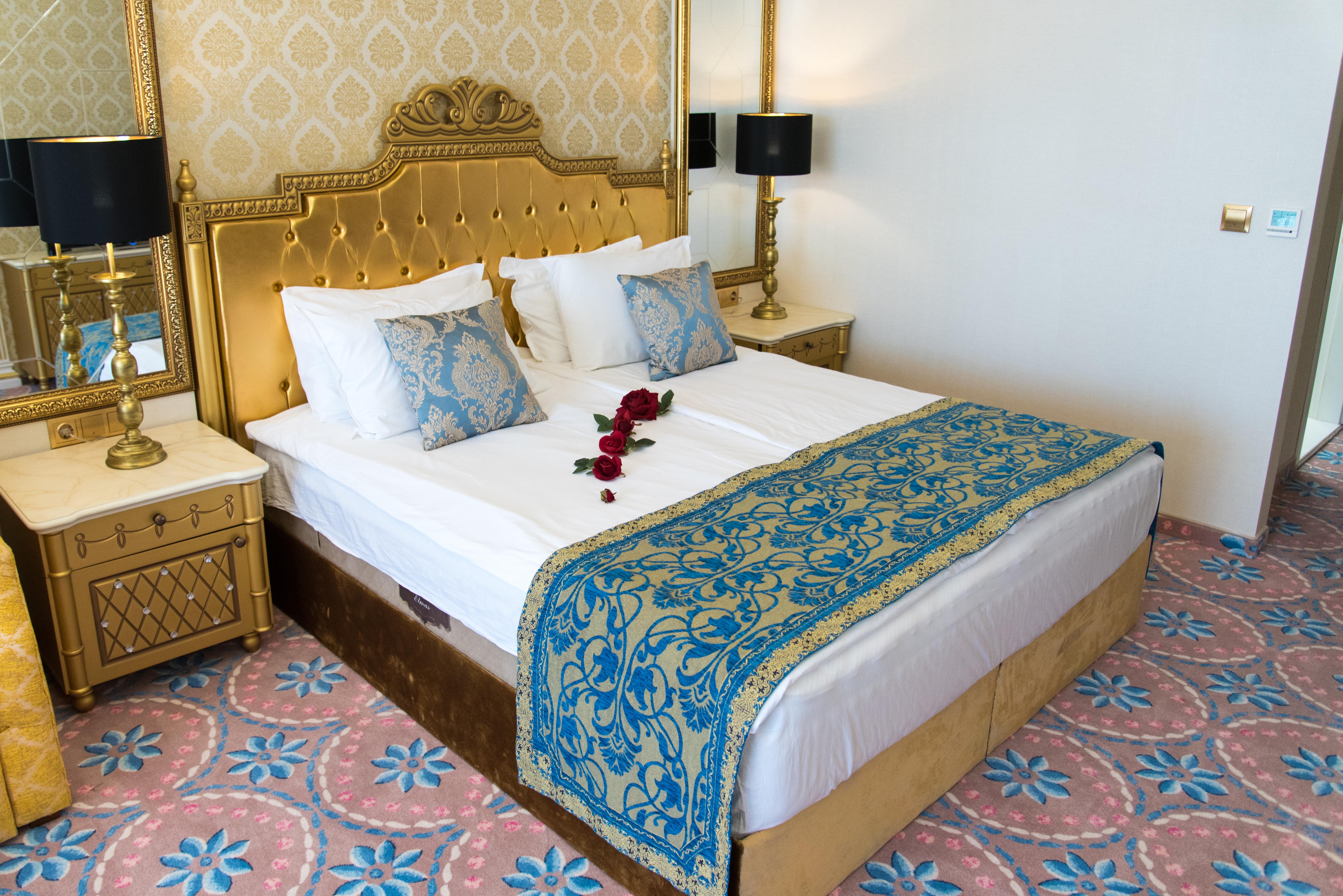 Imperial Palace Hotel ซันนีบีช ภายนอก รูปภาพ A bed runner