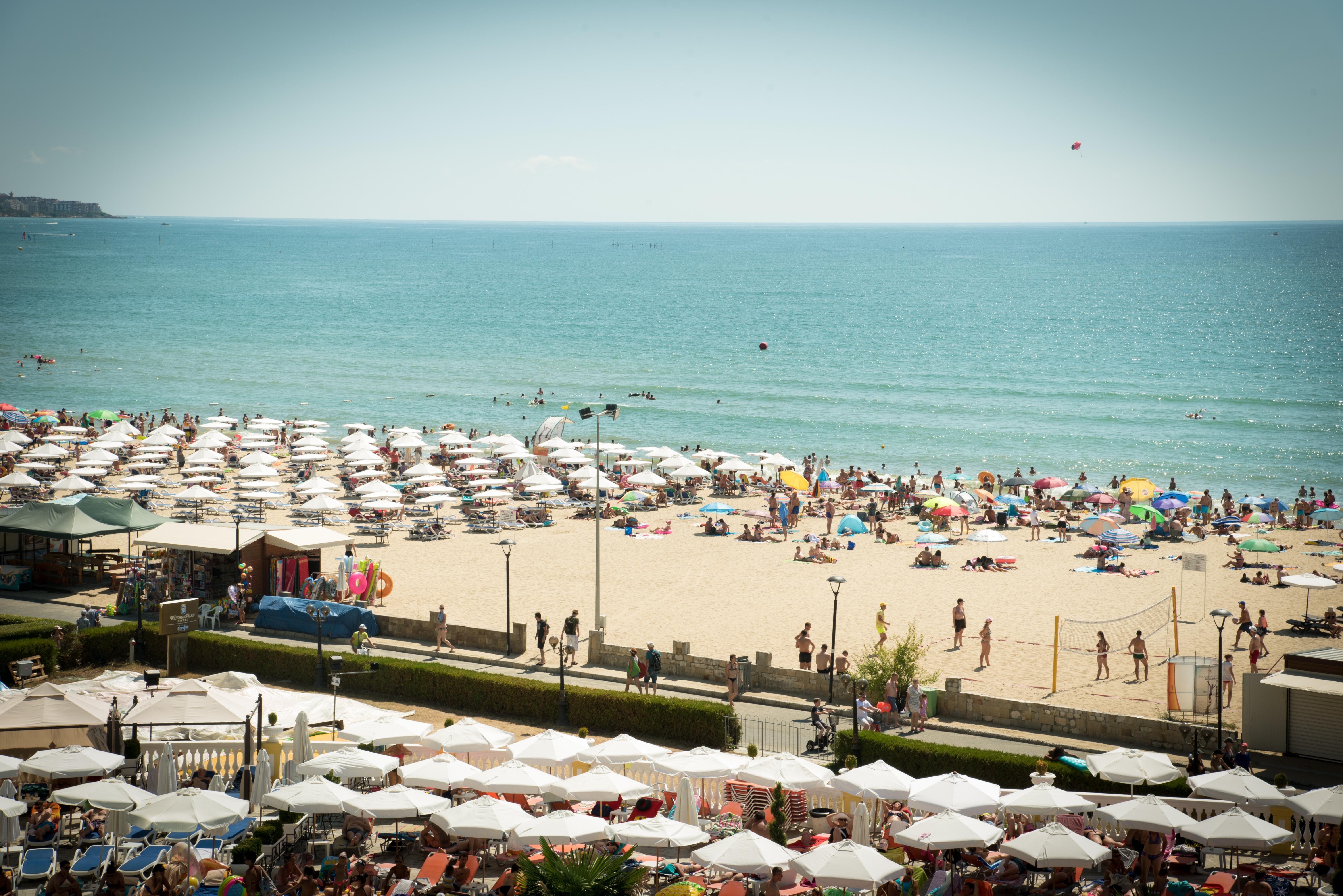 Imperial Palace Hotel ซันนีบีช ภายนอก รูปภาพ The beach at Torre del Greco