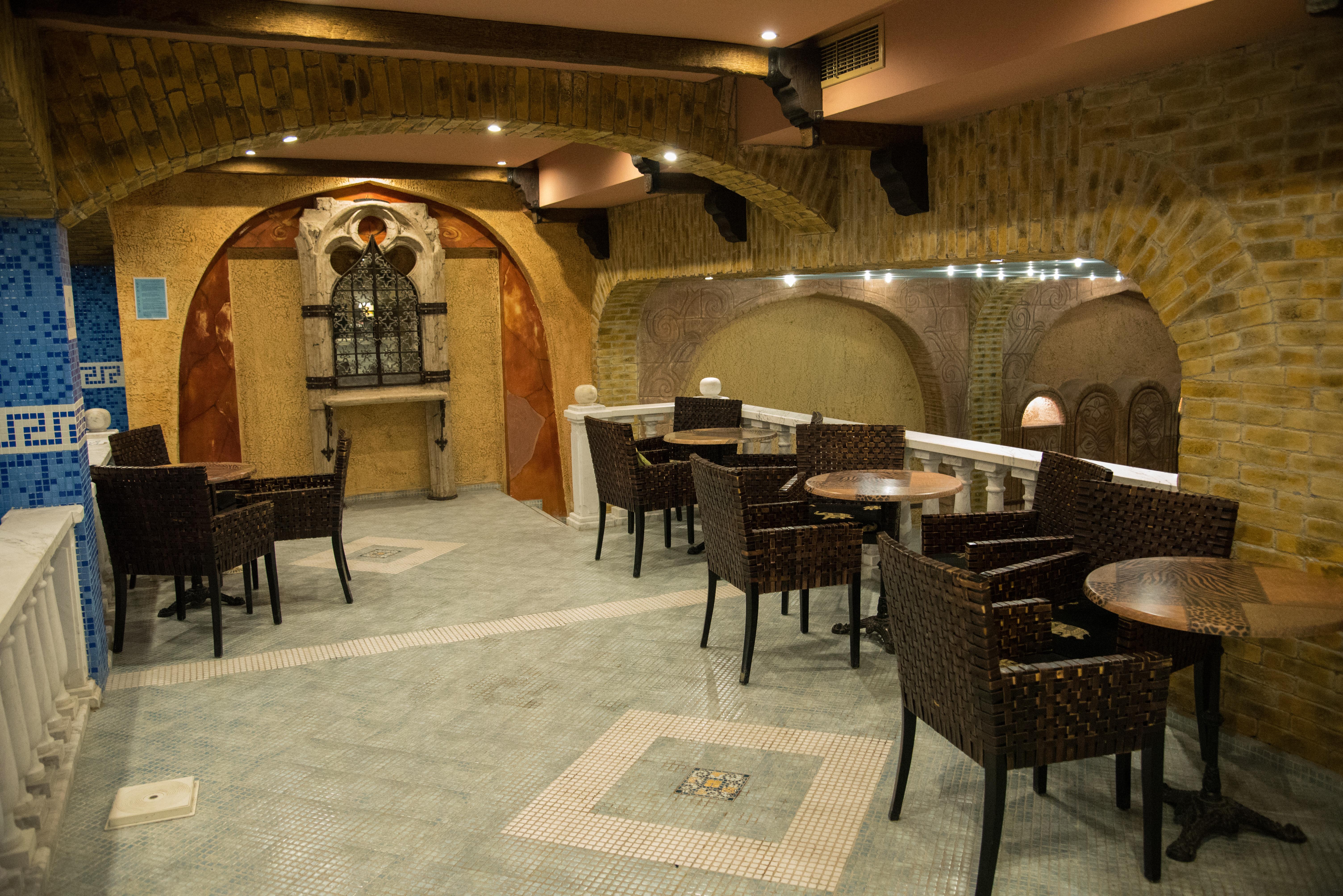 Imperial Palace Hotel ซันนีบีช ภายนอก รูปภาพ Interior of a typical tavern in Athens